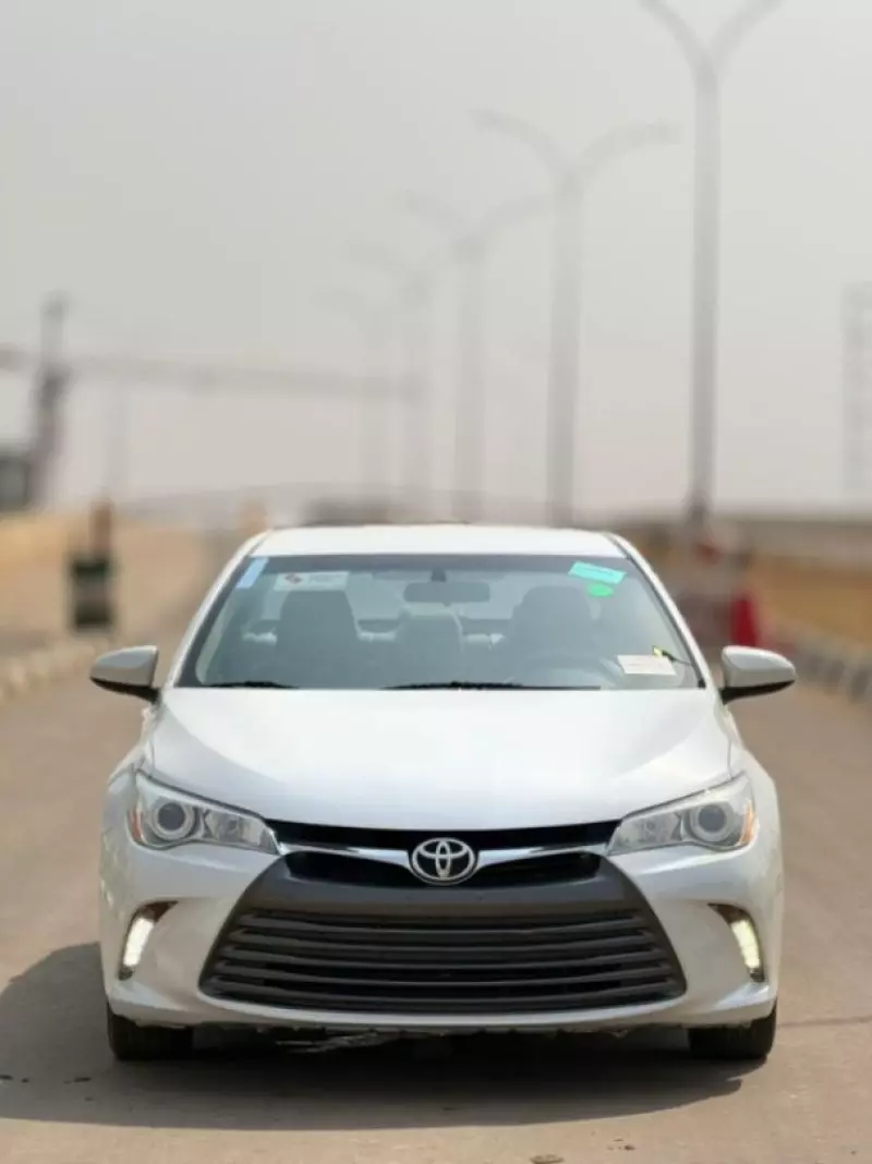 Toyota Camry   - 2015