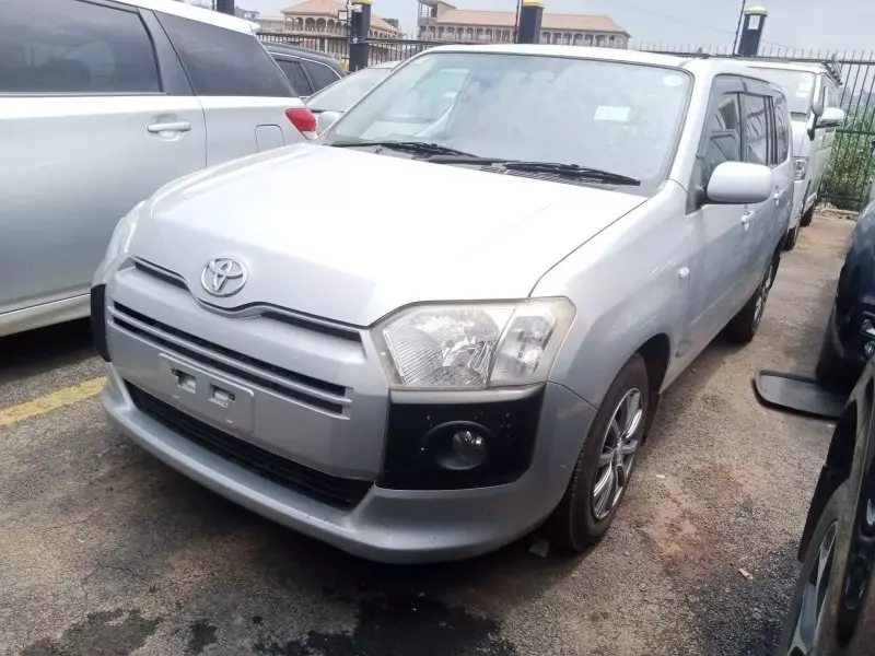 Toyota Succeed    - 2015