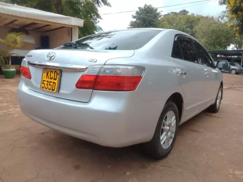 Toyota Premio    - 2008