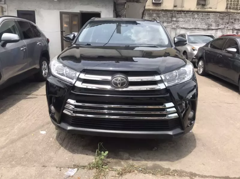Toyota Highlander   - 2017