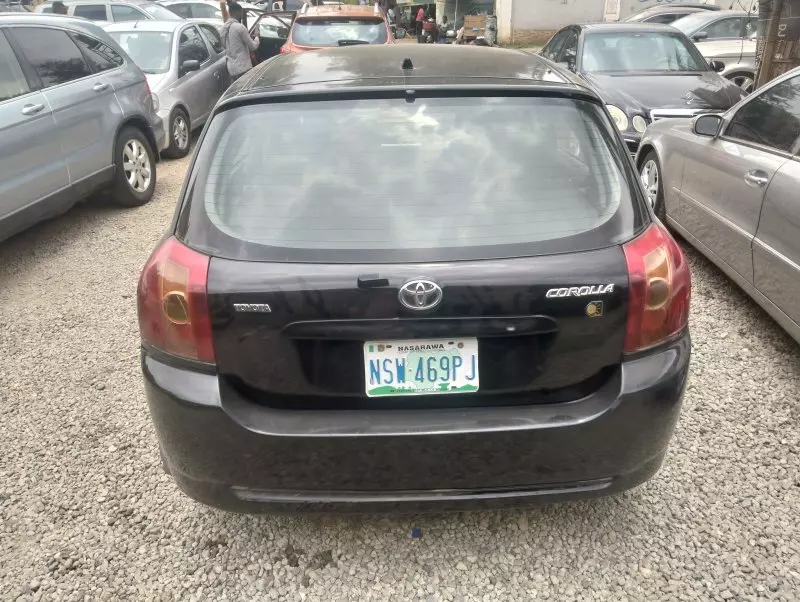Toyota corolla   - 2006