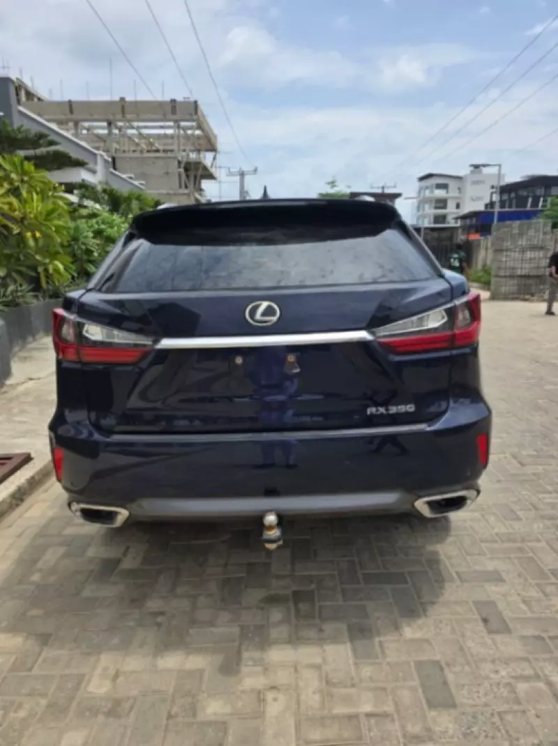 Lexus RX   - 2017