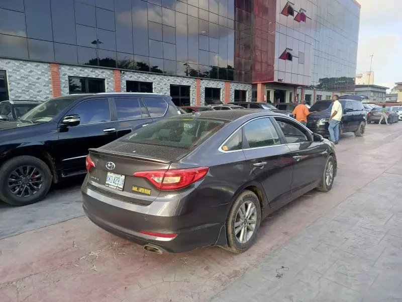 Hyundai Sonata - 2016