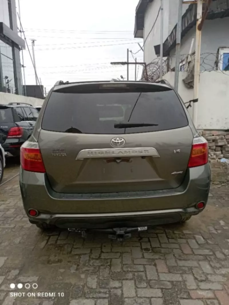 Toyota Highlander   - 2009