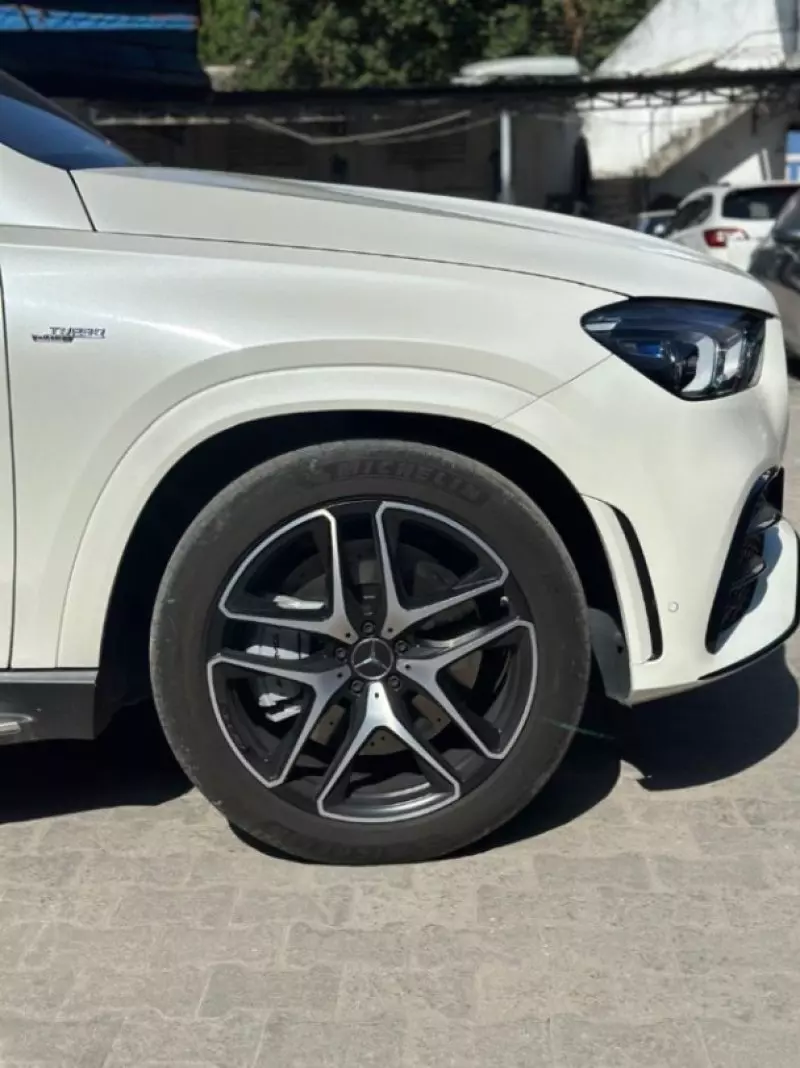 Mercedes-Benz GLE 53 AMG   - 2021