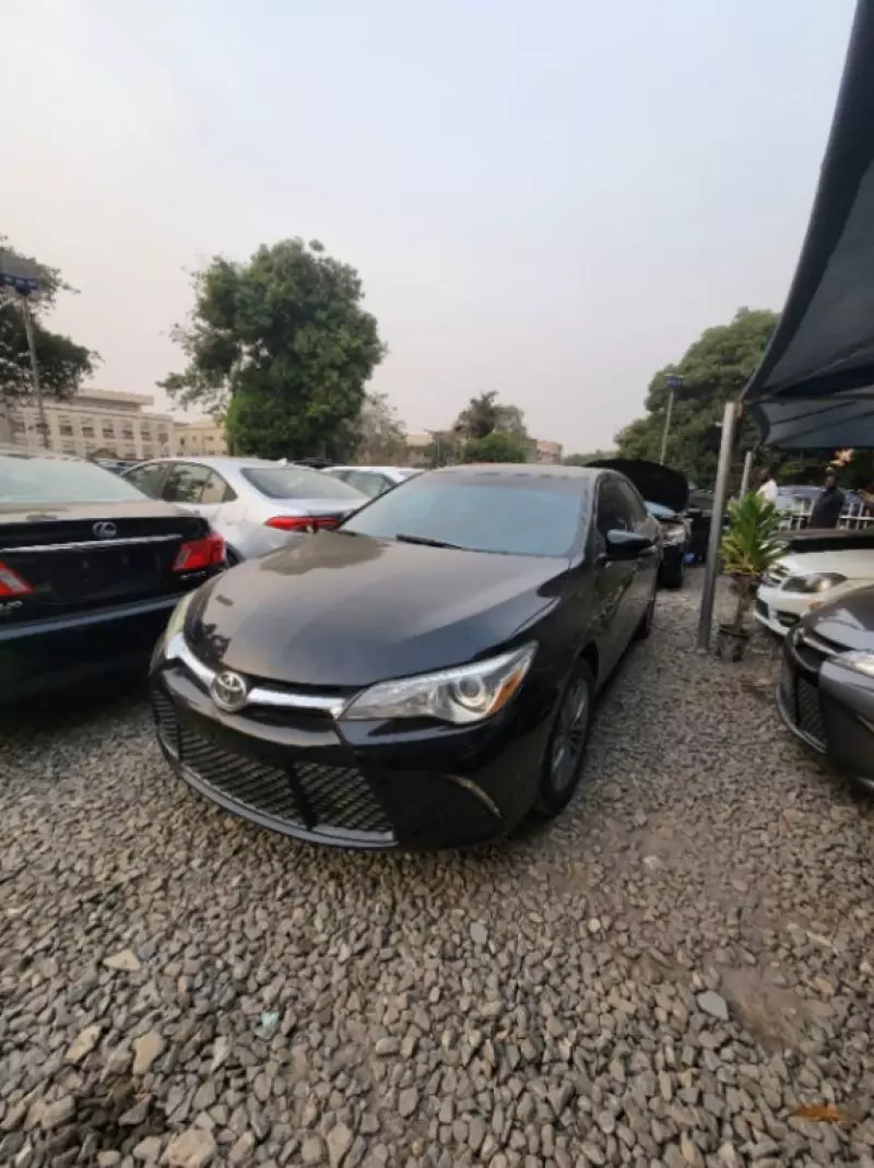 Toyota Camry   - 2017