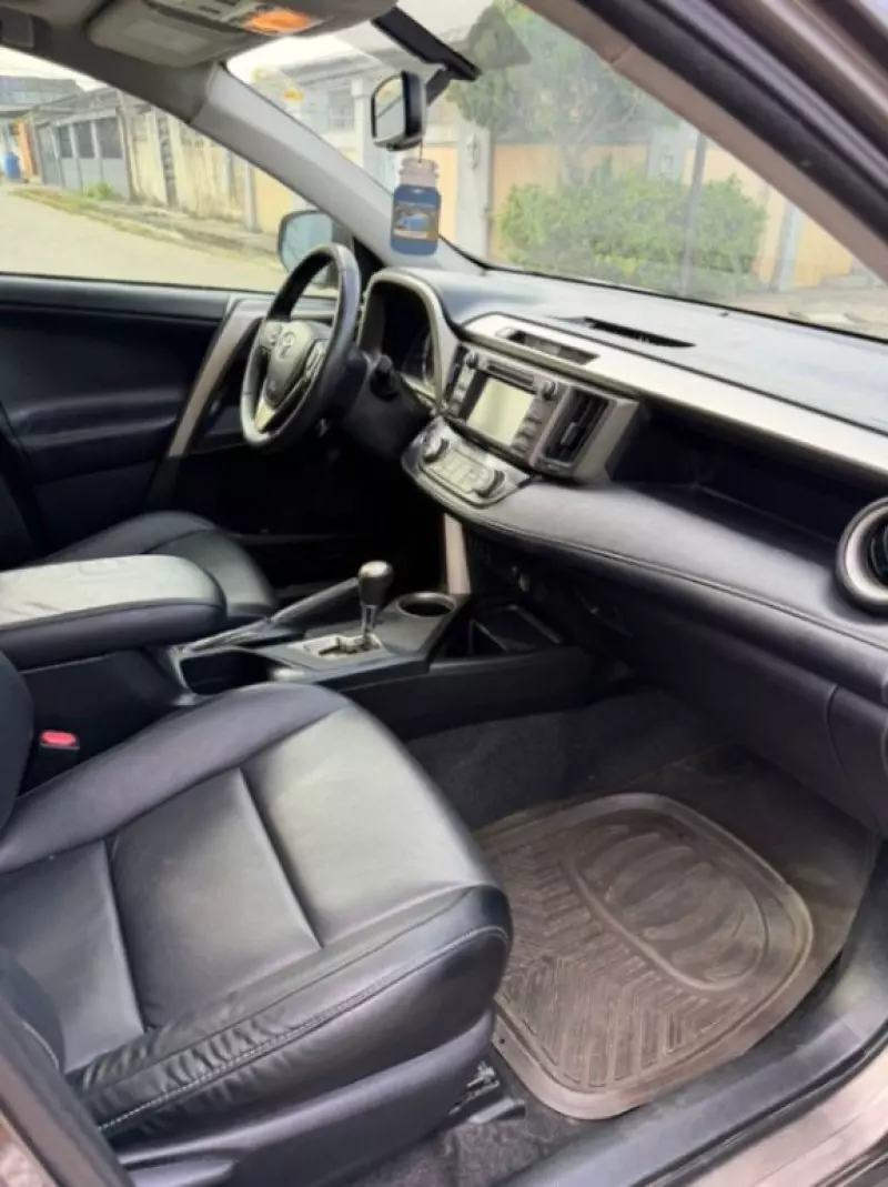 Toyota RAV4   - 2013