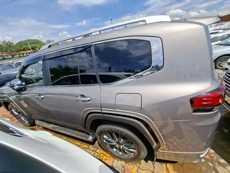 Toyota Landcruiser ZX - 2023