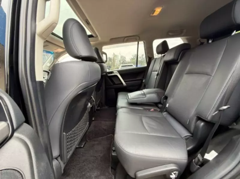 Toyota Land Cruiser   - 2018