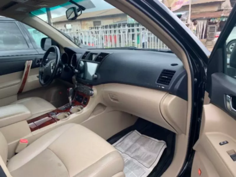 KIA Sorento   - 2014