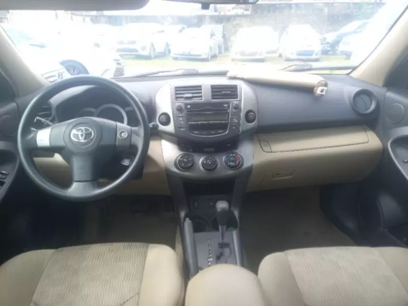 Toyota RAV 4   - 2011