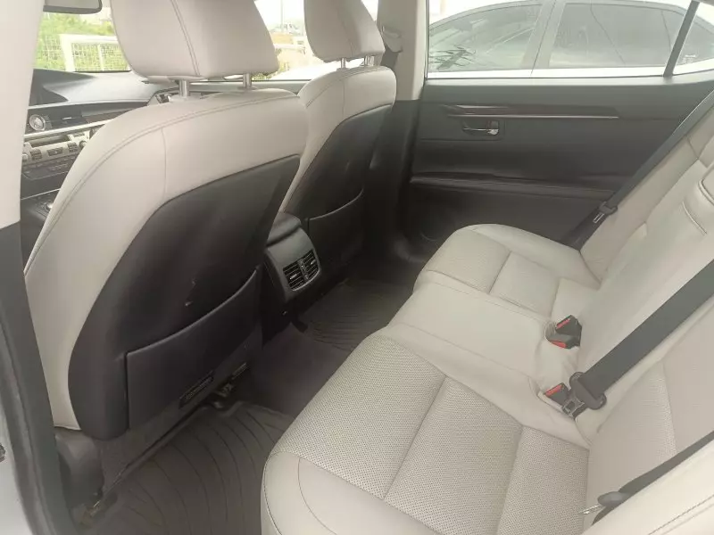 Lexus ES 350   - 2013