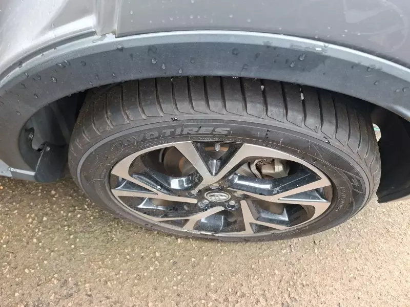 Toyota C-HR   - 2017