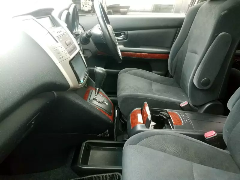 Toyota Harrier   - 2012