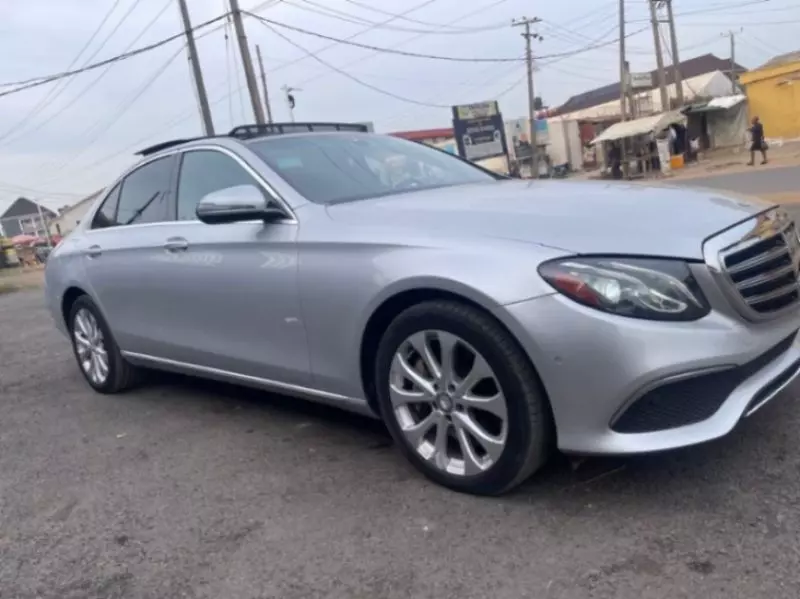 Mercedes-Benz E 400   - 2017