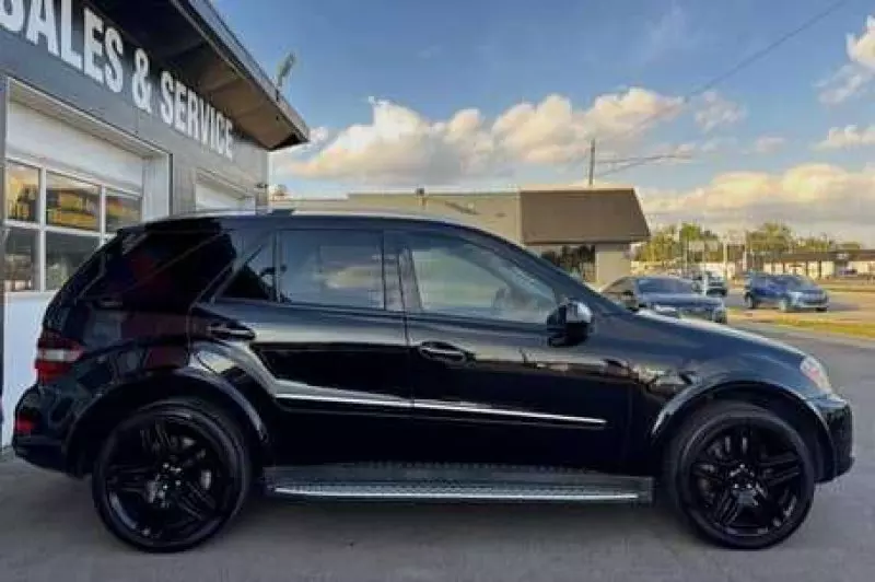 Mercedes-Benz ML 55 AMG