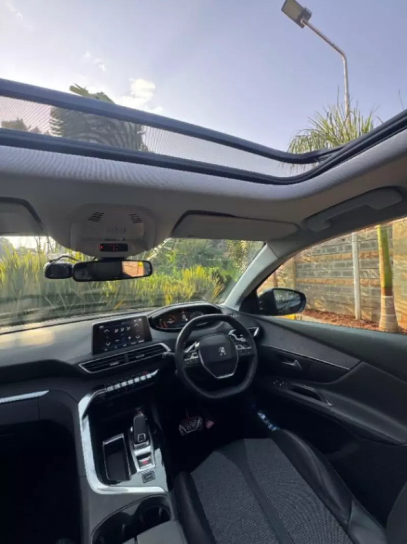 Peugeot 5008   - 2018