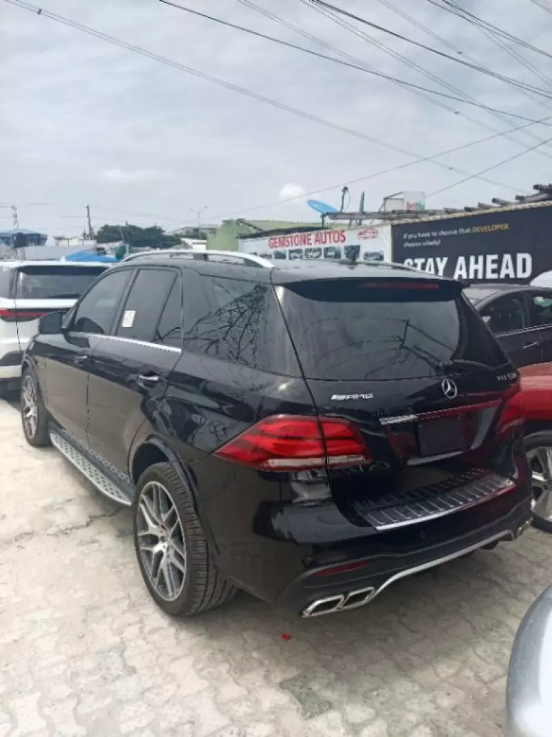 Mercedes-Benz GLE 63 AMG   - 2017