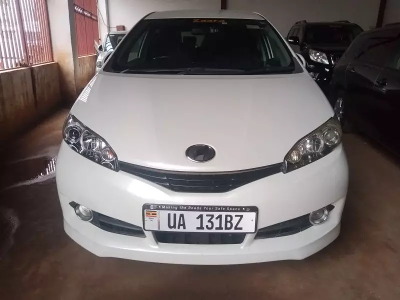 Toyota Wish   - 2010