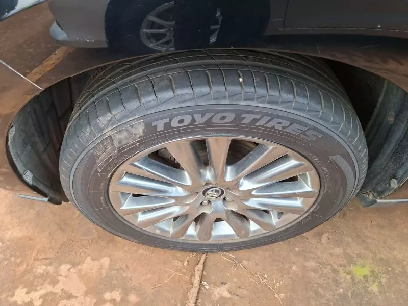 Toyota Harrier   - 2015