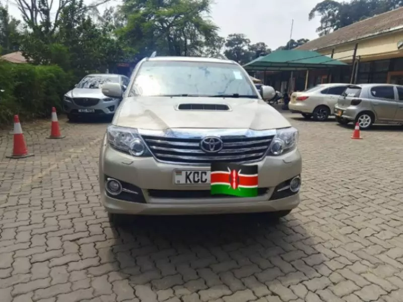 Toyota Fortuner   - 2014