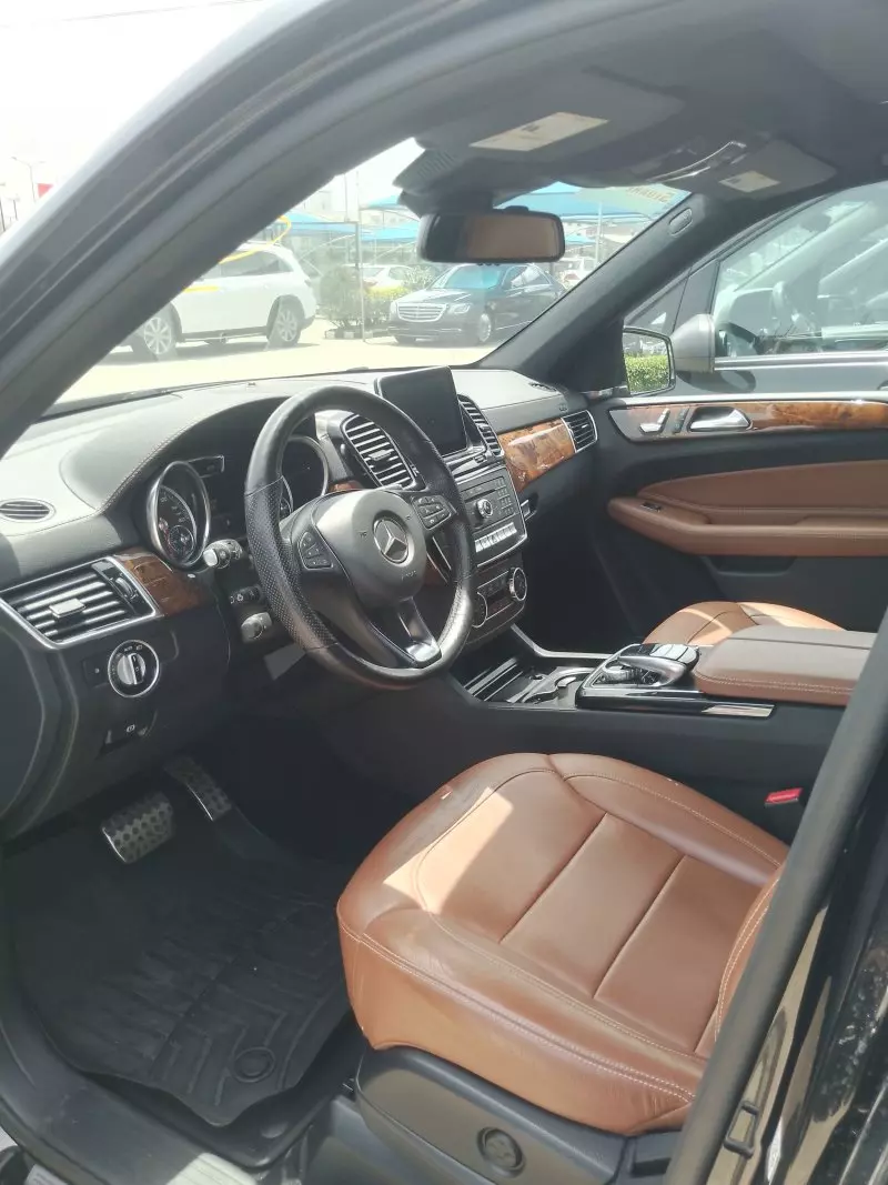 Mercedes-Benz GLE 400   - 2016