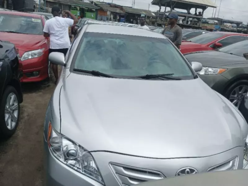 Toyota camry   - 2009