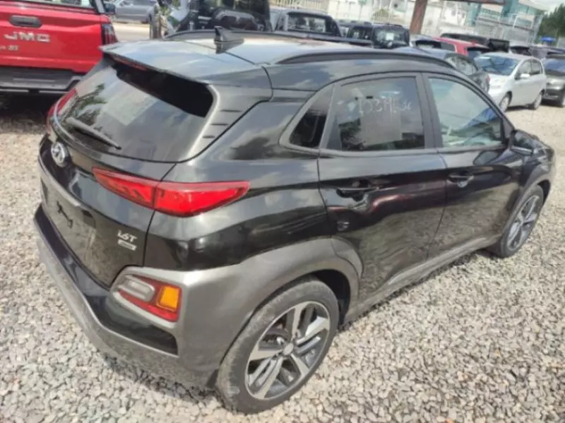 Hyundai Kona   - 2021