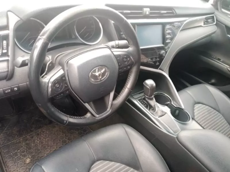 Toyota Camry   - 2018