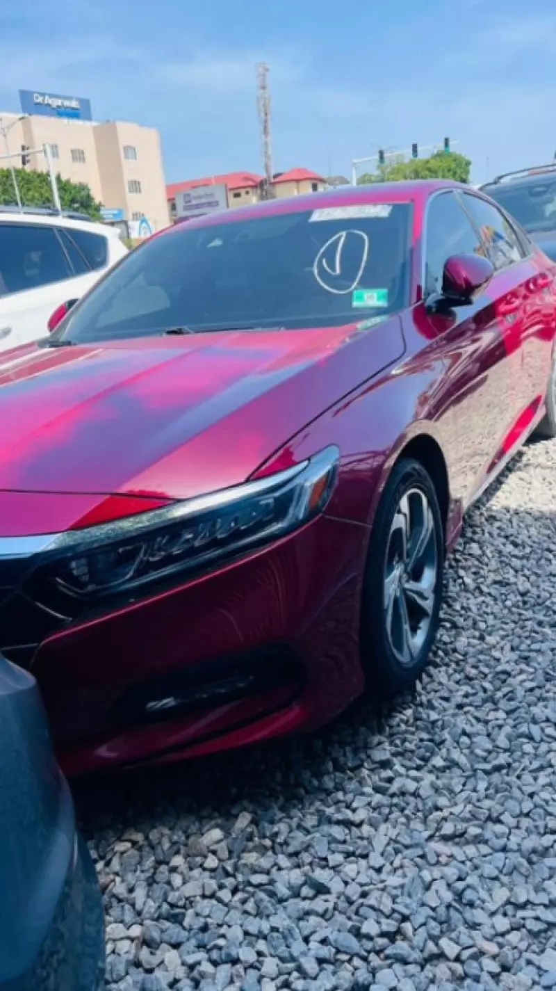 Honda Accord   - 2019