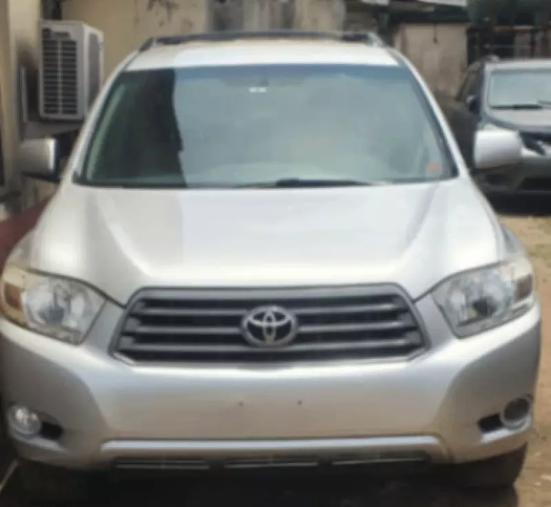 Toyota Highlander   - 2009