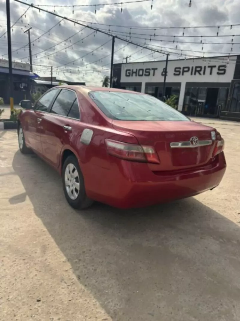 Toyota Camry   - 2006