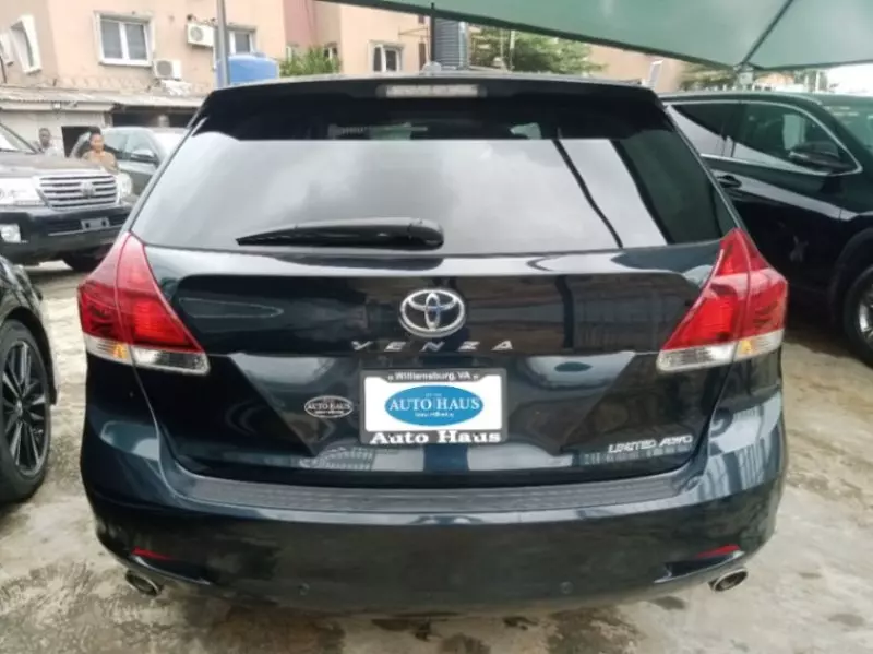 Toyota Venza   - 2015