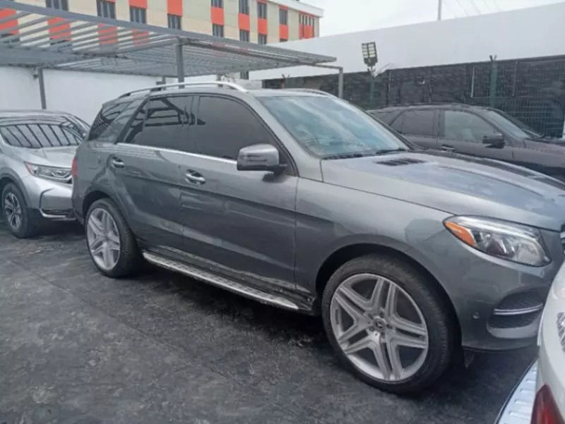 Mercedes-Benz GLE 350   - 2017
