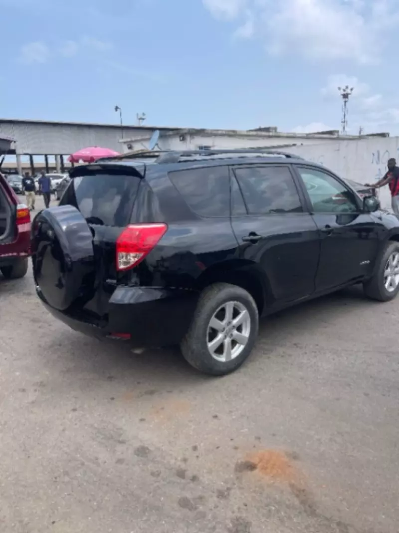 Toyota Rav4   - 2008