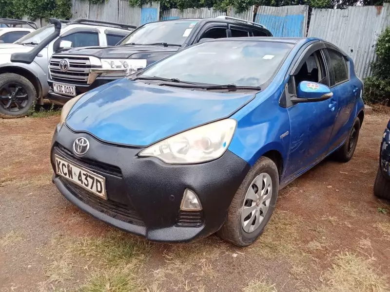 Toyota Aqua Hybrid   - 2013