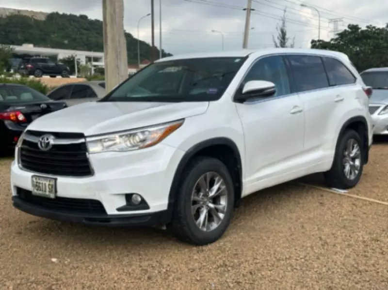 Toyota Highlander   - 2014