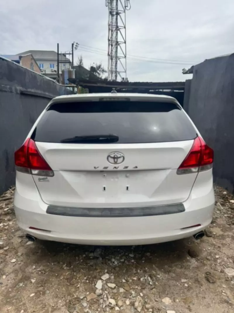 Toyota Venza   - 2009