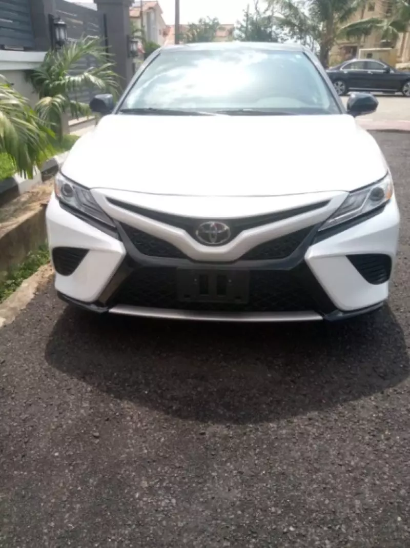 Toyota Camry   - 2019