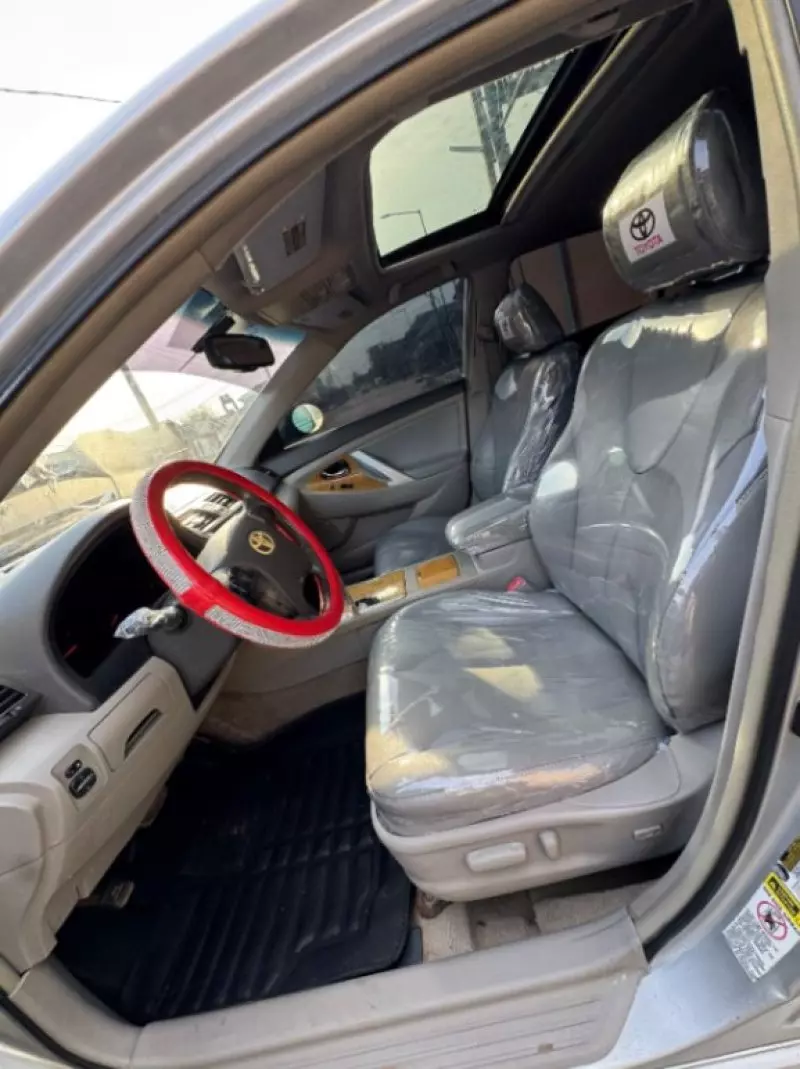 Toyota Camry   - 2008