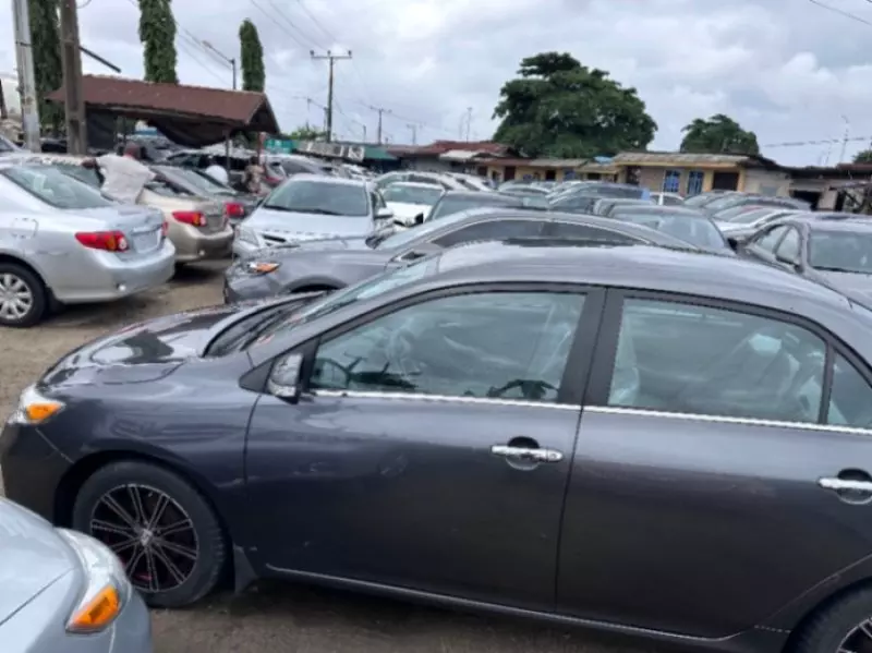 Toyota Corolla   - 2013