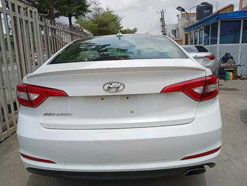 Hyundai Sonata   - 2017