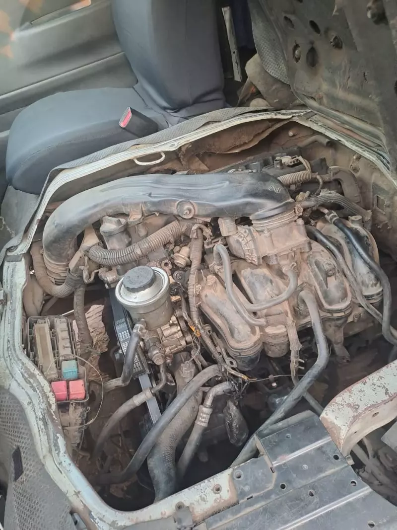Toyota Hiace   - 2012