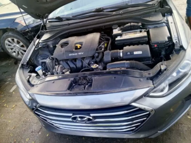 Hyundai Elantra   - 2017