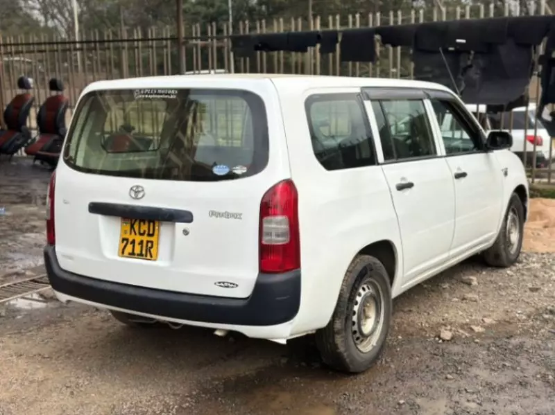 Toyota Probox    - 2008