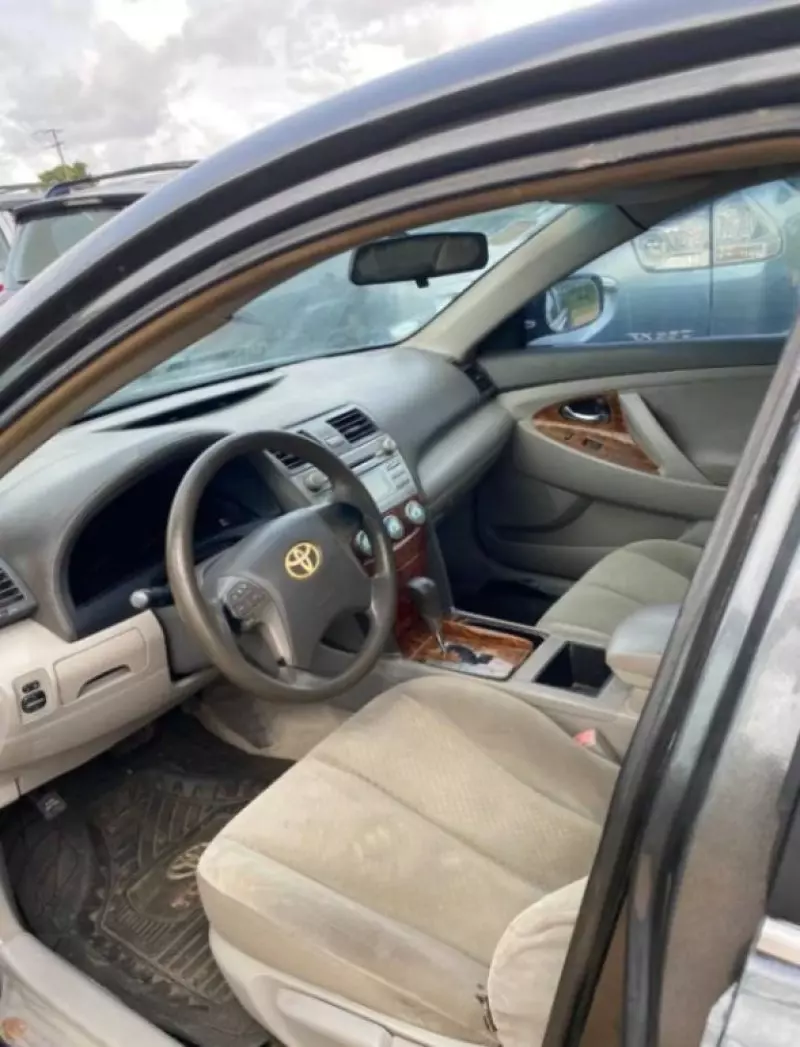Toyota Camry   - 2007