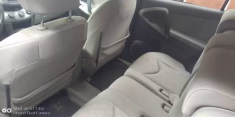 Toyota Rav4   - 2010