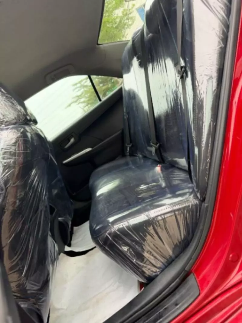 Toyota Camry   - 2012