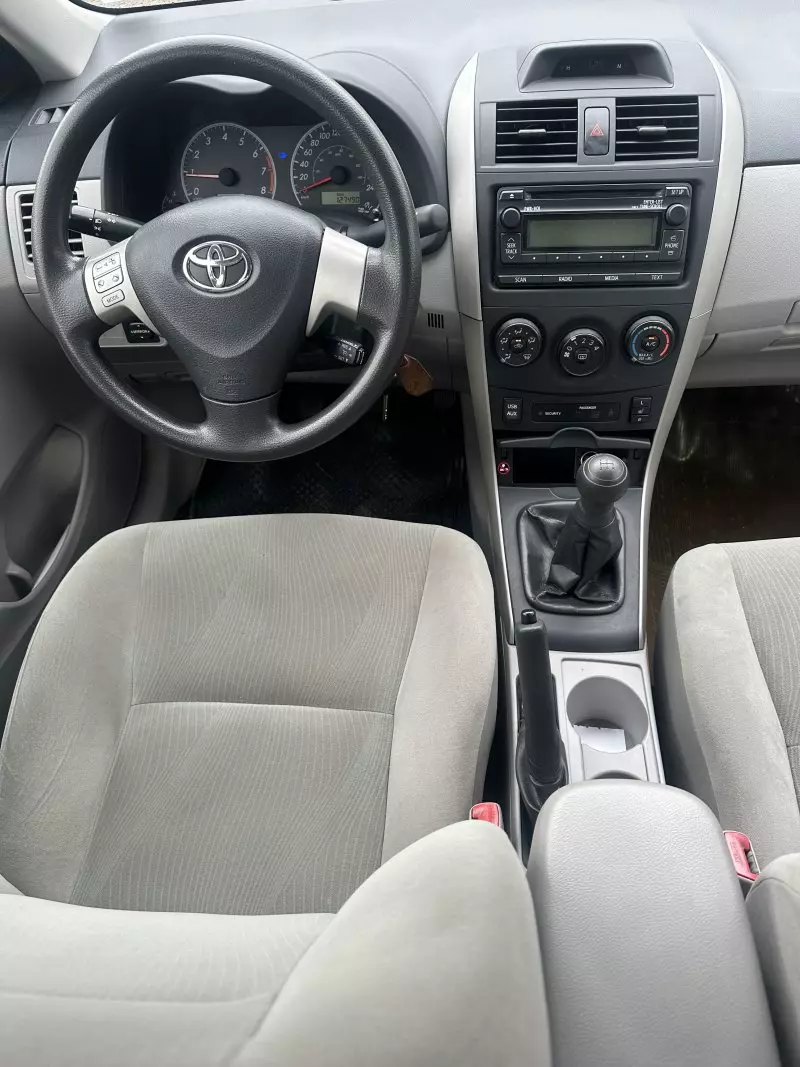 Toyota Corolla   - 2013