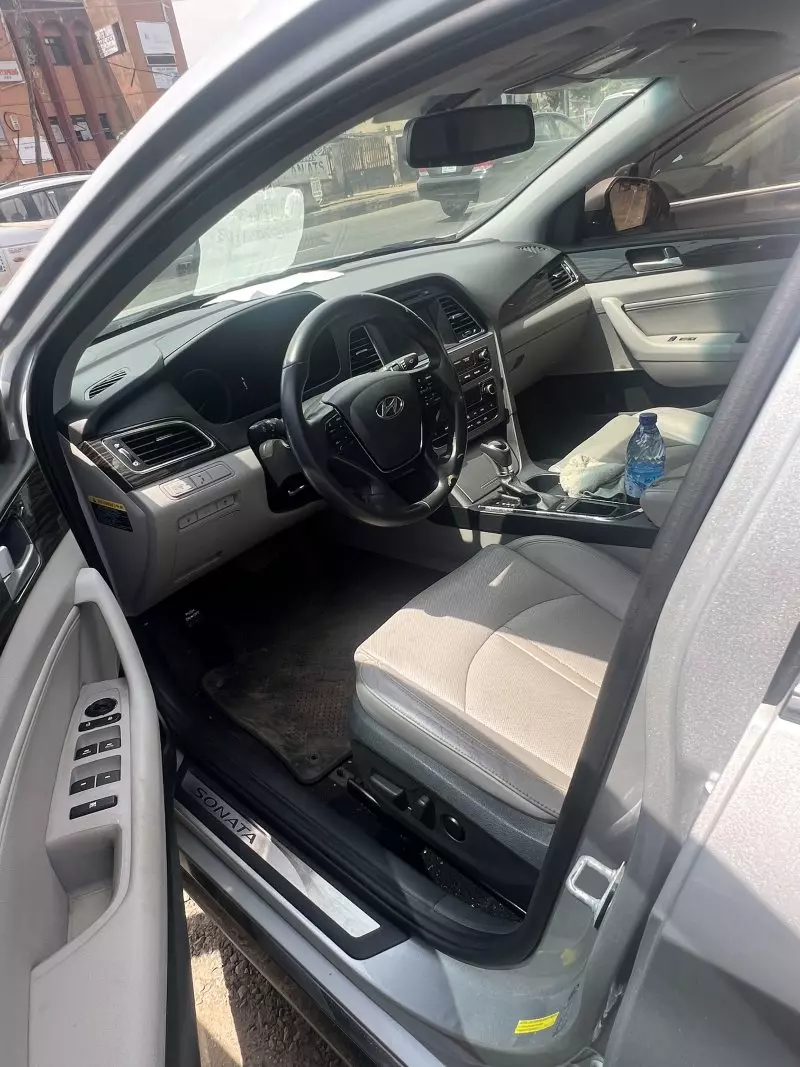 Hyundai Sonata   - 2017